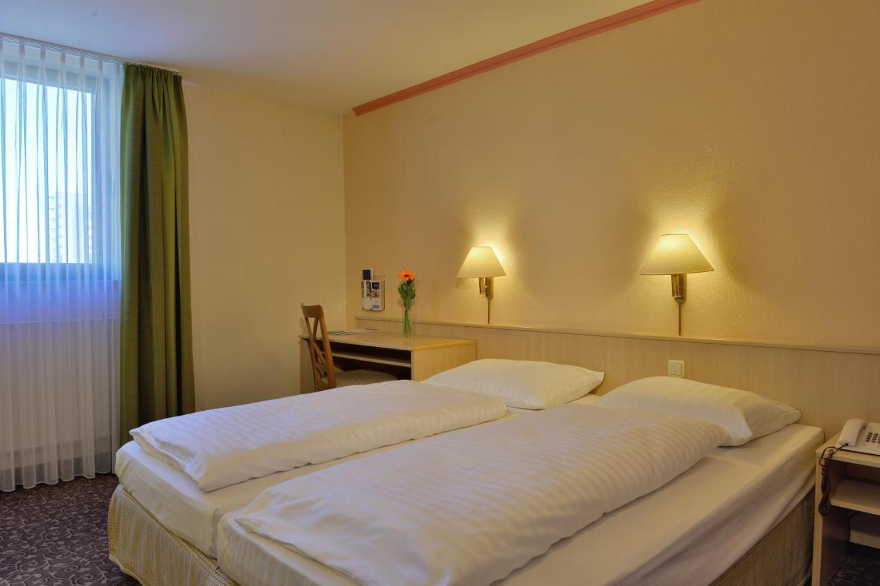 Plaza Inn Leonberg Kültér fotó